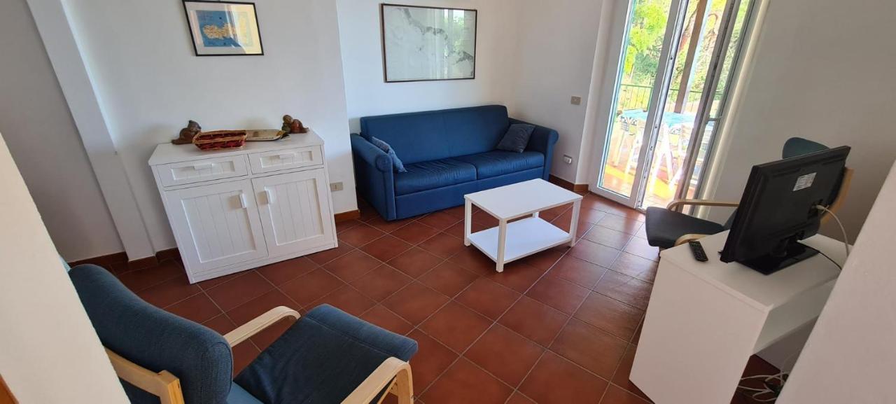 מרצ'יאנה מרינה Villa Le Sprizze A Bordo Del Mare - Goelba מראה חיצוני תמונה