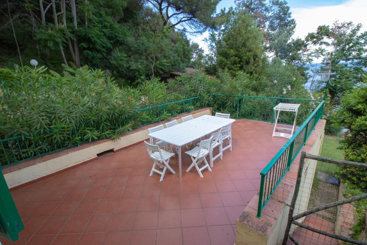 מרצ'יאנה מרינה Villa Le Sprizze A Bordo Del Mare - Goelba מראה חיצוני תמונה